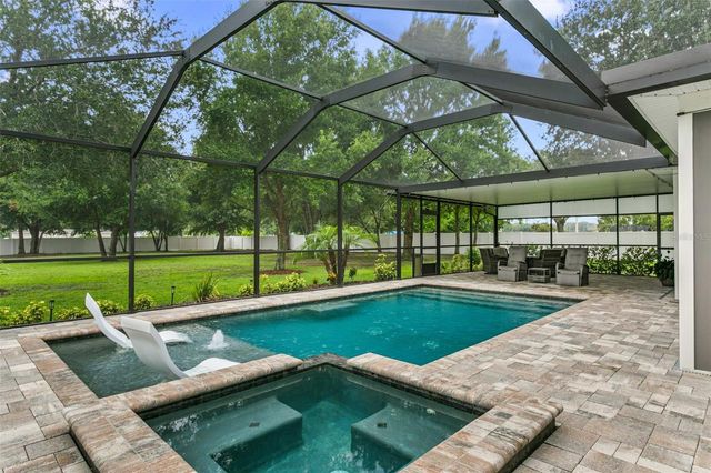 14805 SYDNEY HEIGHTS COURT, Dover, FL 33527