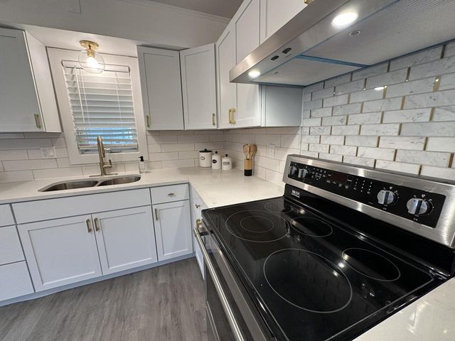 3729 E Morris AVENUE, Cudahy, WI 53110