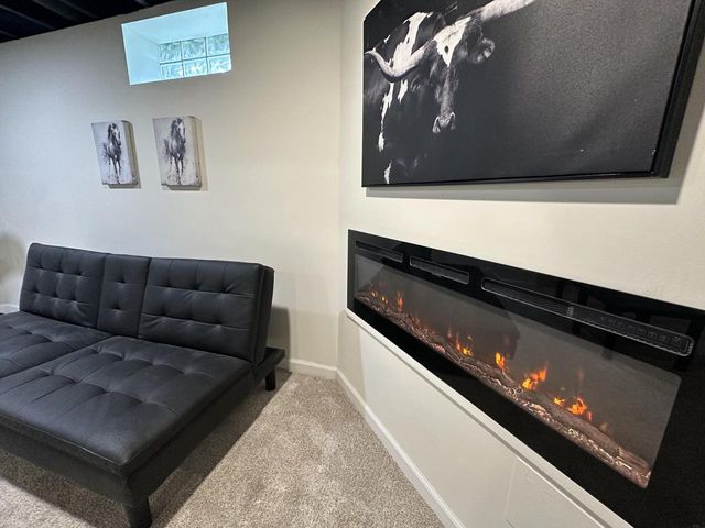 3729 E Morris AVENUE, Cudahy, WI 53110