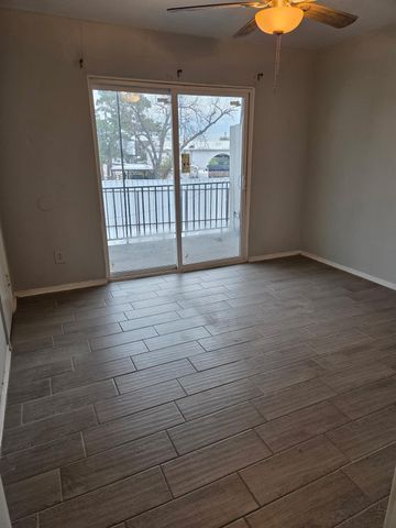 306 North Street 14, Houston, TX 77009