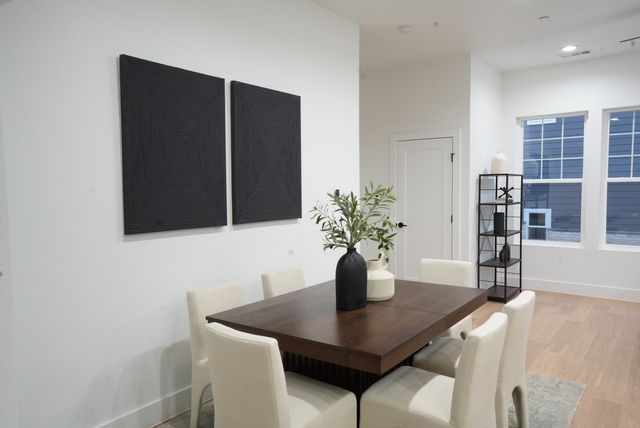 629 N Tyler Street 106, Dallas, TX 75208