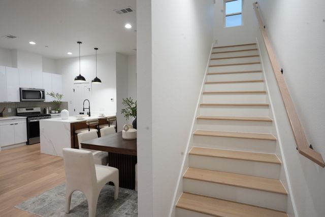 629 N Tyler Street 106, Dallas, TX 75208