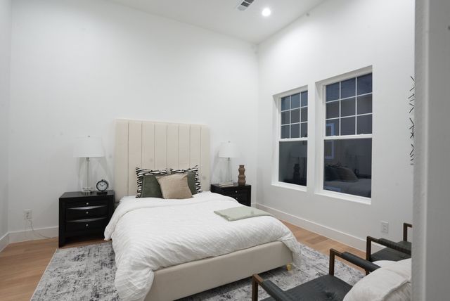 629 N Tyler Street 106, Dallas, TX 75208