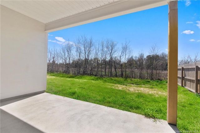 740 Lakewood Pointe Drive, Lake Charles, LA 70605