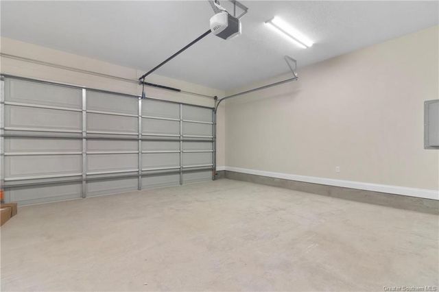 740 Lakewood Pointe Drive, Lake Charles, LA 70605