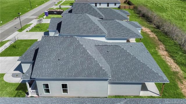 740 Lakewood Pointe Drive, Lake Charles, LA 70605