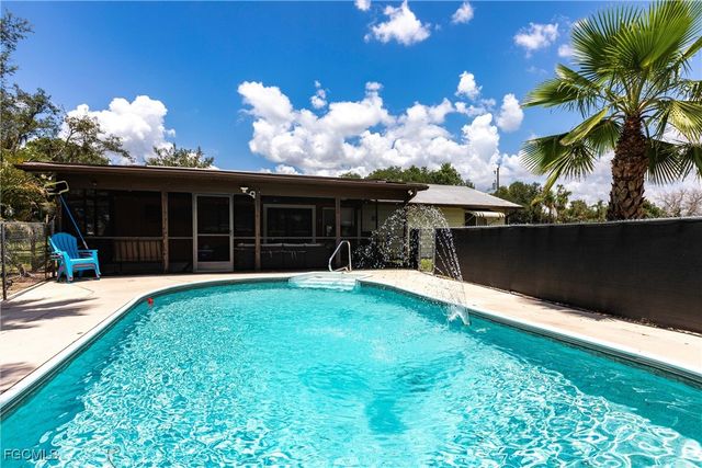 8513 Heister ST, Punta Gorda, FL 33982