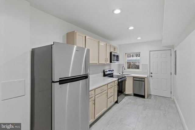 458 E FEDERAL ST, Baltimore, MD 21202