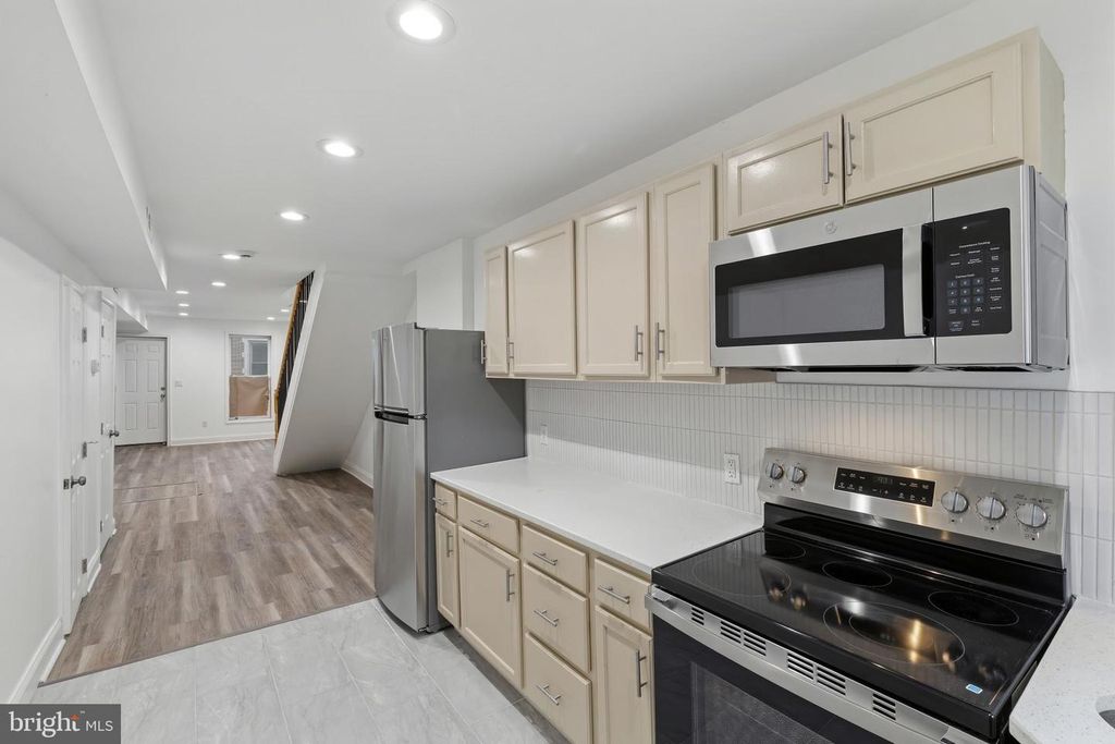 458 E FEDERAL ST, Baltimore, MD 21202