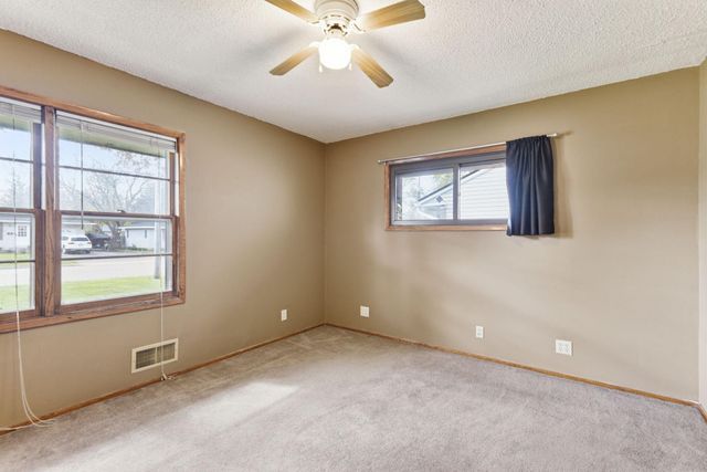1118 Selby Avenue, Saint Paul Park, MN 55071