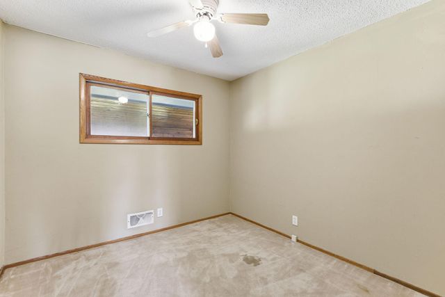 1118 Selby Avenue, Saint Paul Park, MN 55071
