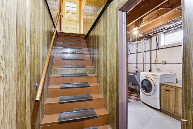 1118 Selby Avenue, Saint Paul Park, MN 55071