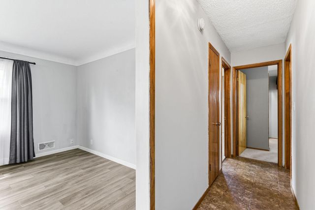 1118 Selby Avenue, Saint Paul Park, MN 55071