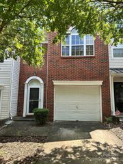 5220 Glenlea Walk Lane, Charlotte, NC 28216