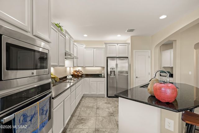 60998 E Angora Place, Oracle, AZ 85623