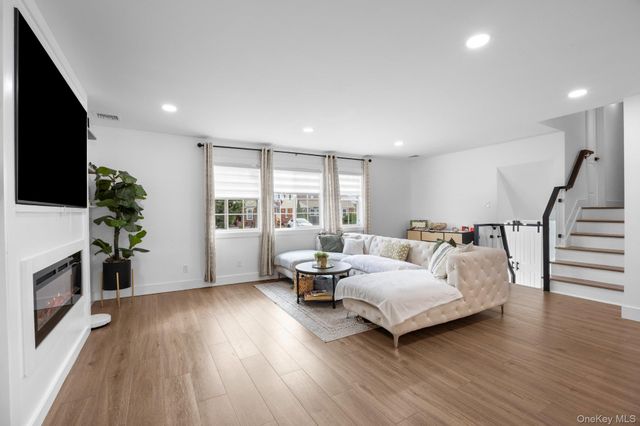 495 Russell Street, Baldwin, NY 11510