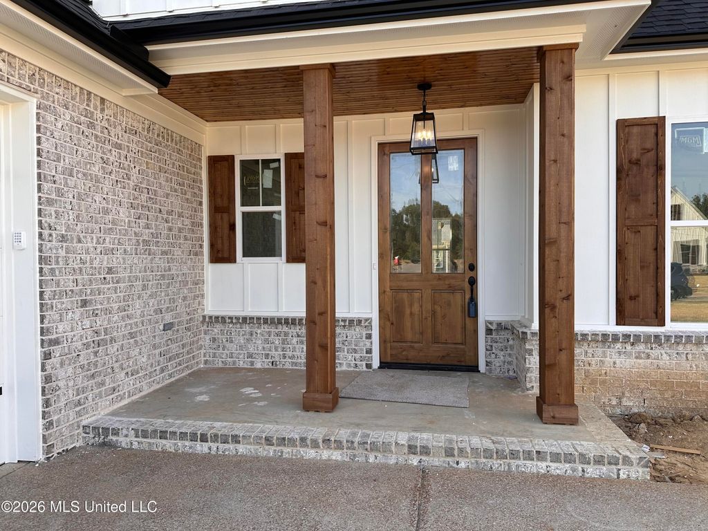 3641 Kreunen Street, Nesbit, MS 38651 — photo 4