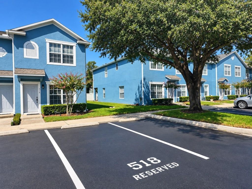 518 WILTON CIRCLE, Sanford, FL 32773