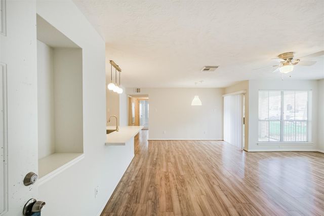 8051 Bay Branch Drive 312, The Woodlands, TX 77382