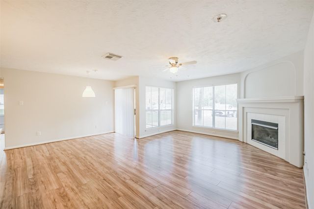 8051 Bay Branch Drive 312, The Woodlands, TX 77382