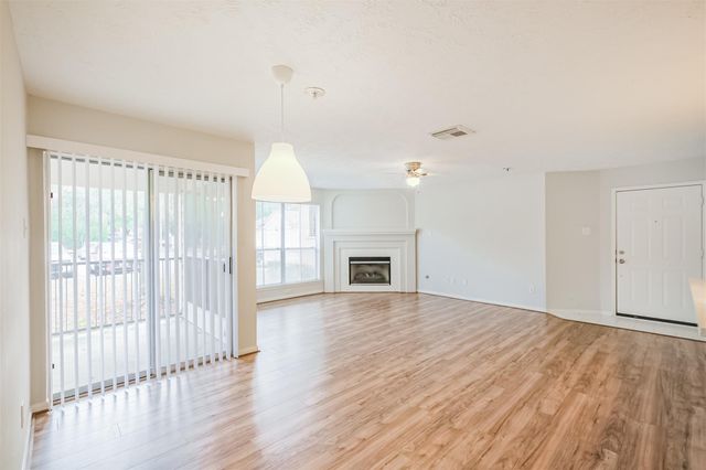 8051 Bay Branch Drive 312, The Woodlands, TX 77382