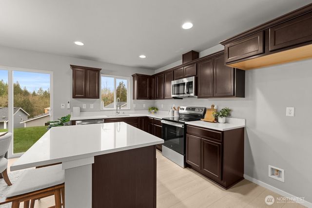 7435 45TH Place NE, Marysville, WA 98270