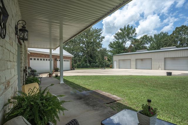27368 ST HWY 19, Athens, TX 75752