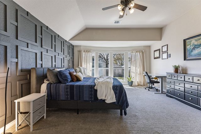 720 Date Court, Burleson, TX 76028