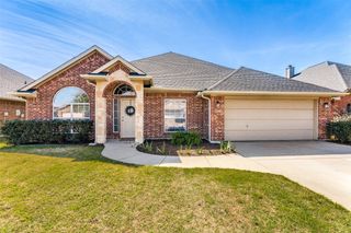 720 Date Court, Burleson, TX 76028