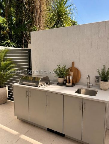 2200 Brickell Ave. GV02, Miami, FL 33129