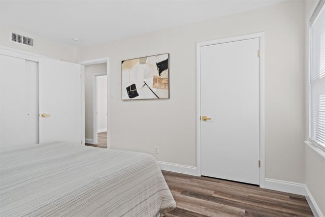 1104 Waggoner Drive, Arlington, TX 76013