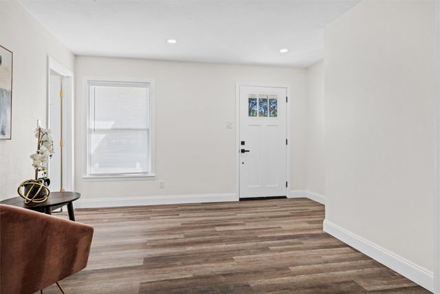 1104 Waggoner Drive, Arlington, TX 76013