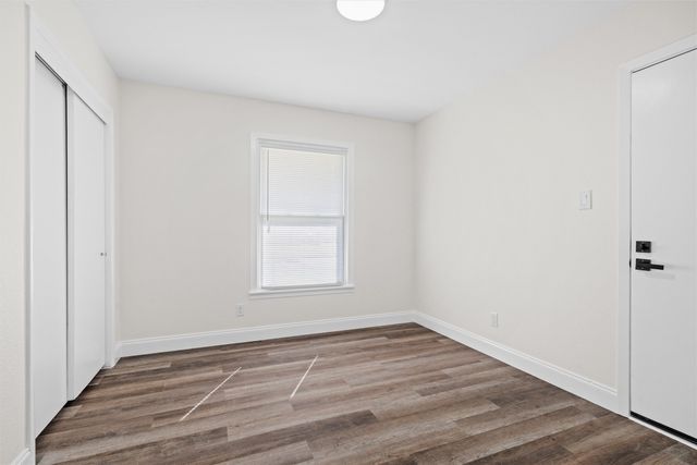 1104 Waggoner Drive, Arlington, TX 76013