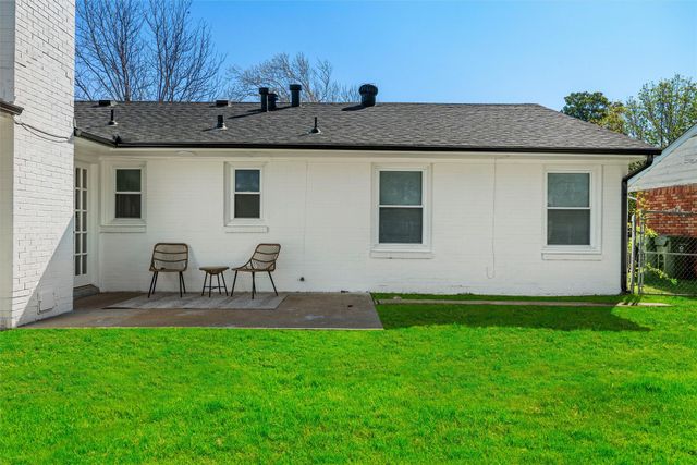 1104 Waggoner Drive, Arlington, TX 76013