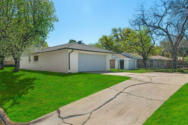 1104 Waggoner Drive, Arlington, TX 76013