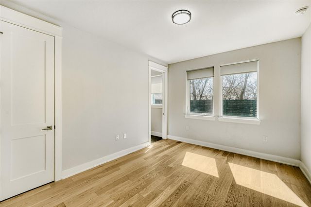 5002 Pecan Springs RD 6, Austin, TX 78723