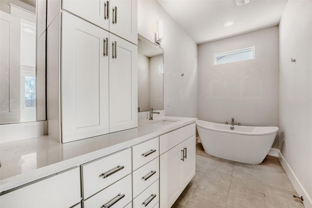 5002 Pecan Springs RD 6, Austin, TX 78723