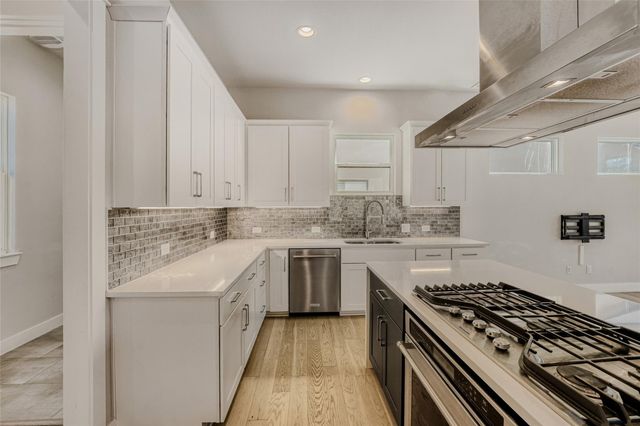 5002 Pecan Springs RD 6, Austin, TX 78723