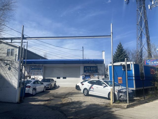 3452 N Elston Avenue, Chicago, IL 60618