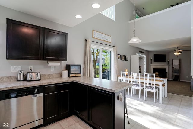 2247 Cedarmill Drive, Franklin, IN 46131