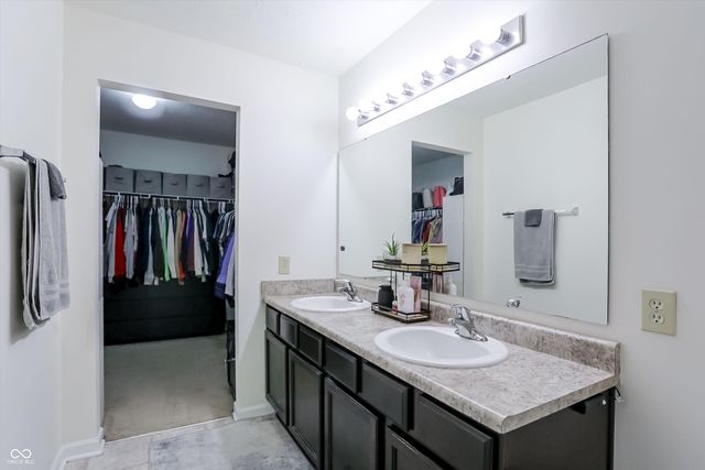 2247 Cedarmill Drive, Franklin, IN 46131