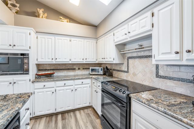 2707 Belmeade Drive, Carrollton, TX 75006