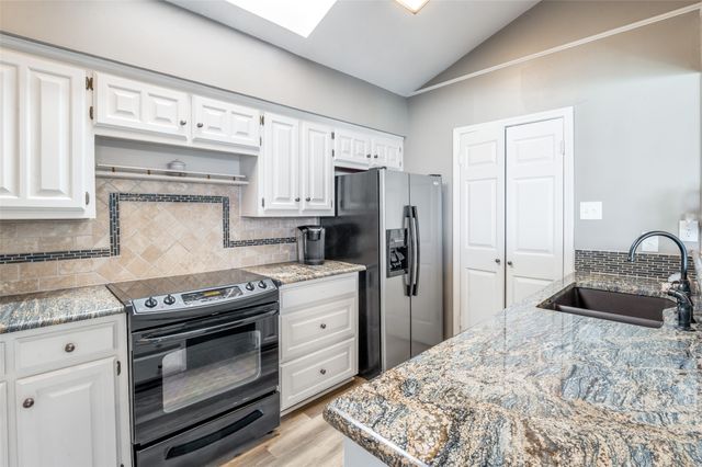 2707 Belmeade Drive, Carrollton, TX 75006