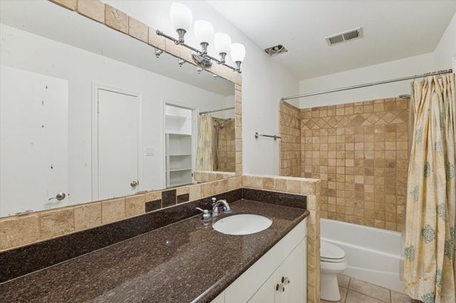 12 Lakeridge Drive, Spring, TX 77381