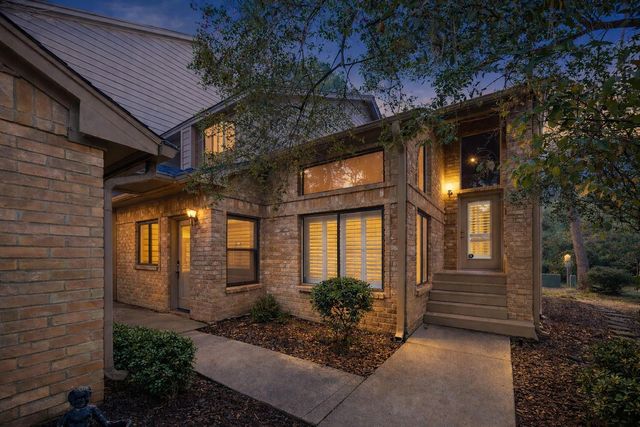 12 Lakeridge Drive, Spring, TX 77381