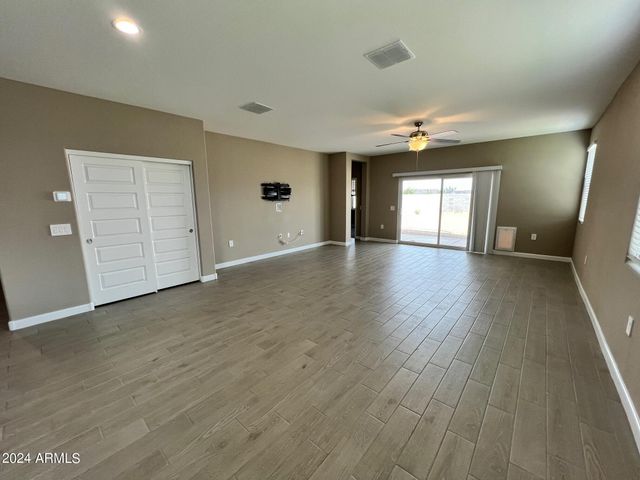 10424 S 54TH Lane, Laveen, AZ 85339
