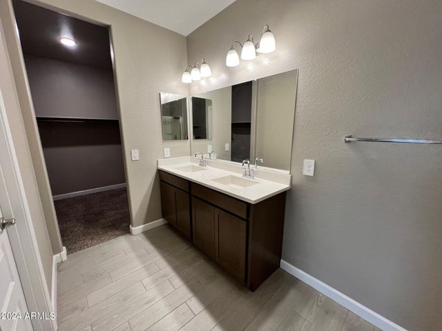 10424 S 54TH Lane, Laveen, AZ 85339