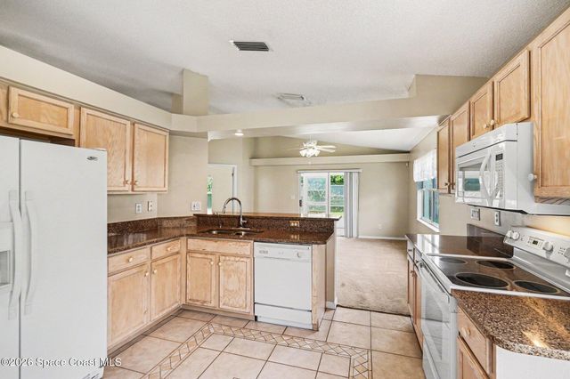 8054 Bracken Lane, Melbourne, FL 32940