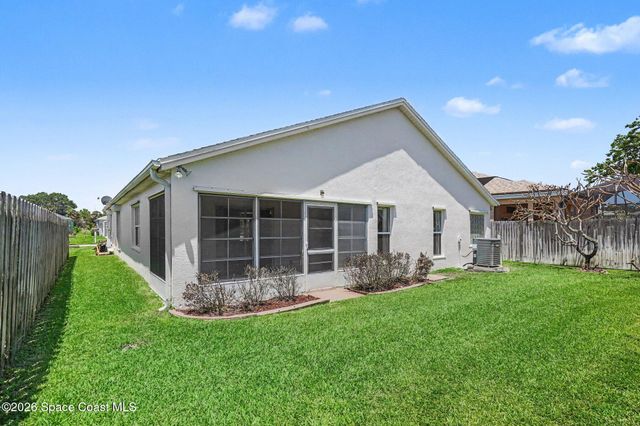 8054 Bracken Lane, Melbourne, FL 32940