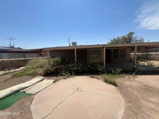 8725 CLAVEL Drive, El Paso, TX 79907